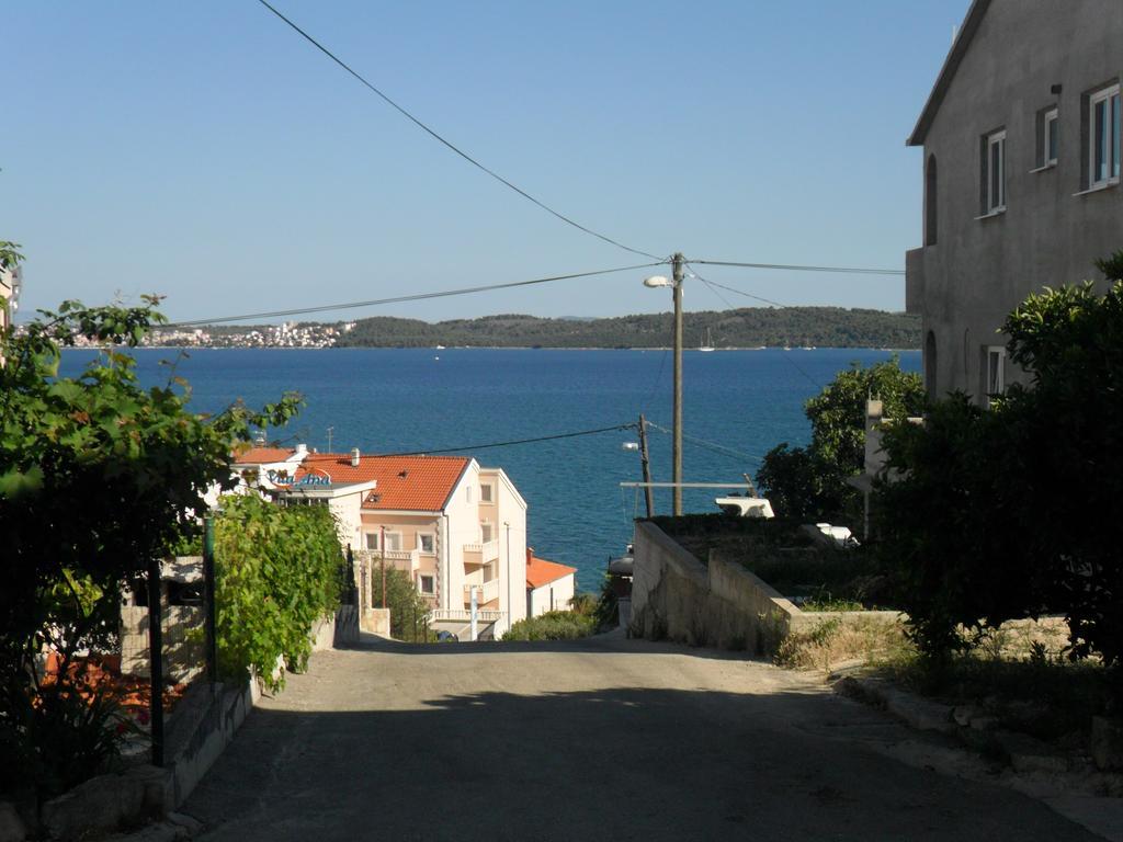 Apartments Valjan Trogir Exterior foto